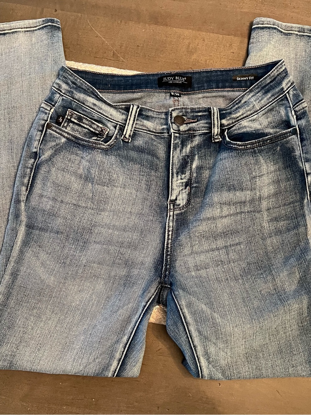 Judy Blue Light Blue Skinny Jeans - Picture 4 of 6